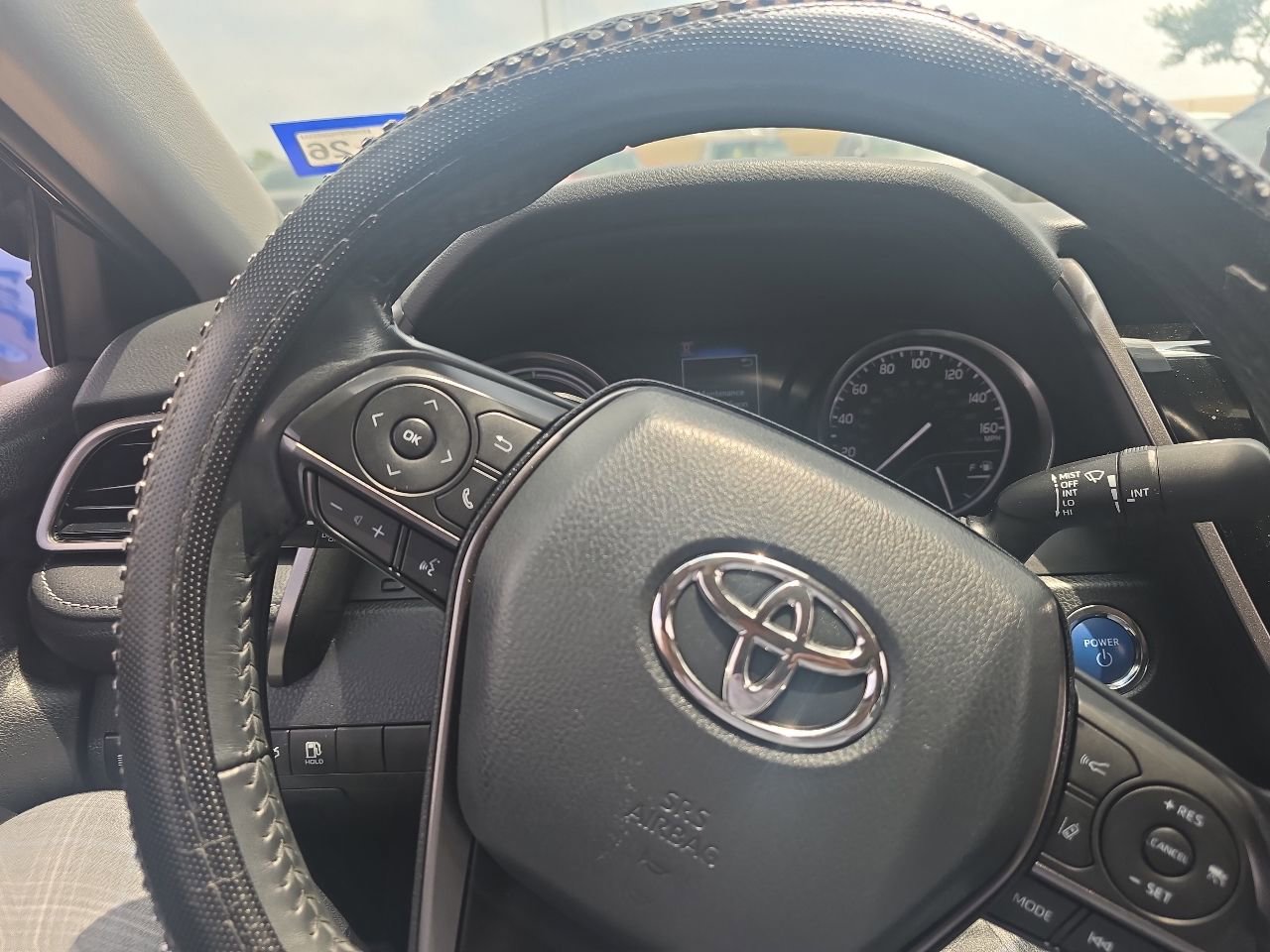 Used 2022 Toyota Camry SE w/ Audio Upgrade Package FWD image 8