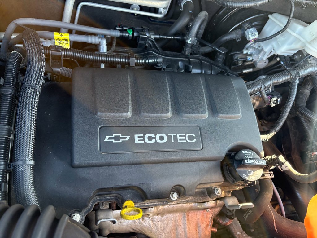 Used 2020 Chevrolet Trax LT w/ LT Convenience Package image 29