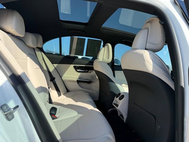 Certified 2025 Mercedes-Benz C 300 4MATIC Sedan image 12