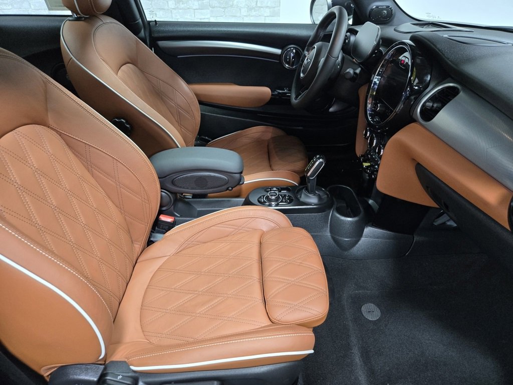 Used 2024 MINI Cooper SE image 43