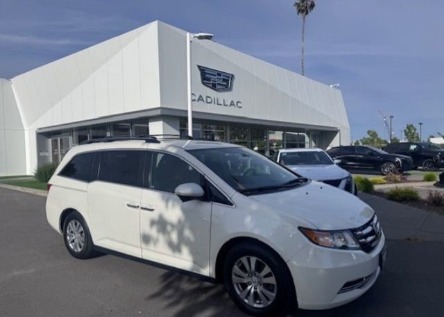 Used 2017 Honda Odyssey SE