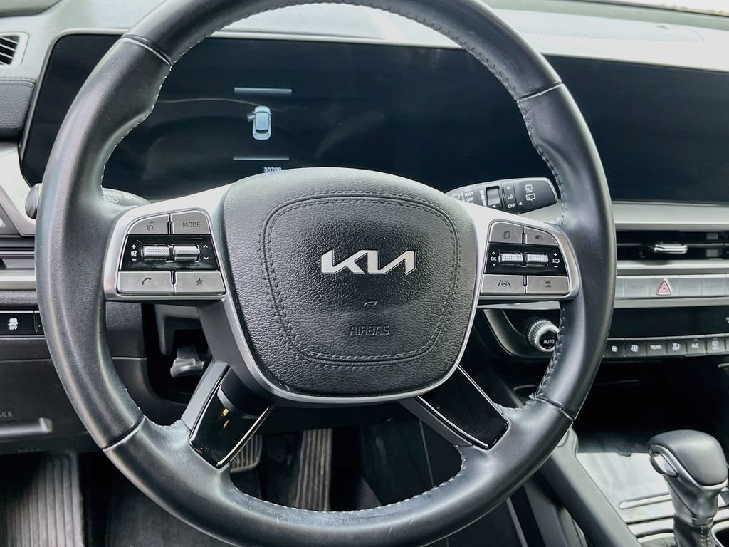 Used 2023 Kia Telluride S FWD image 11