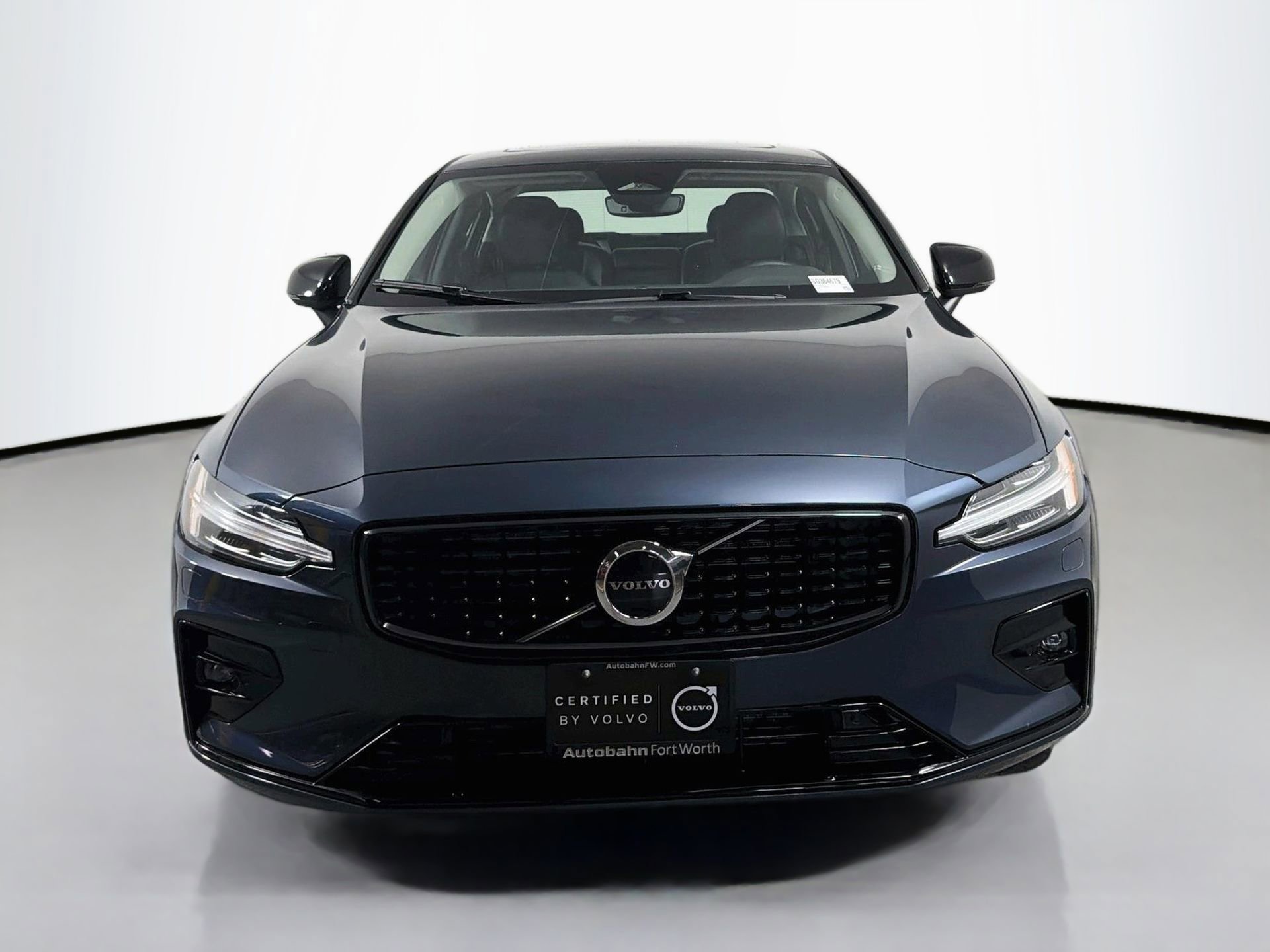 Certified 2025 Volvo S60 B5 Core AWD/4WD image 2