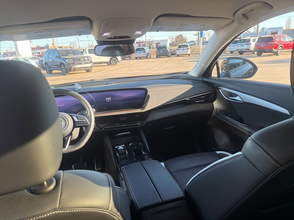 Used 2025 Buick Envision Sport Touring image 18
