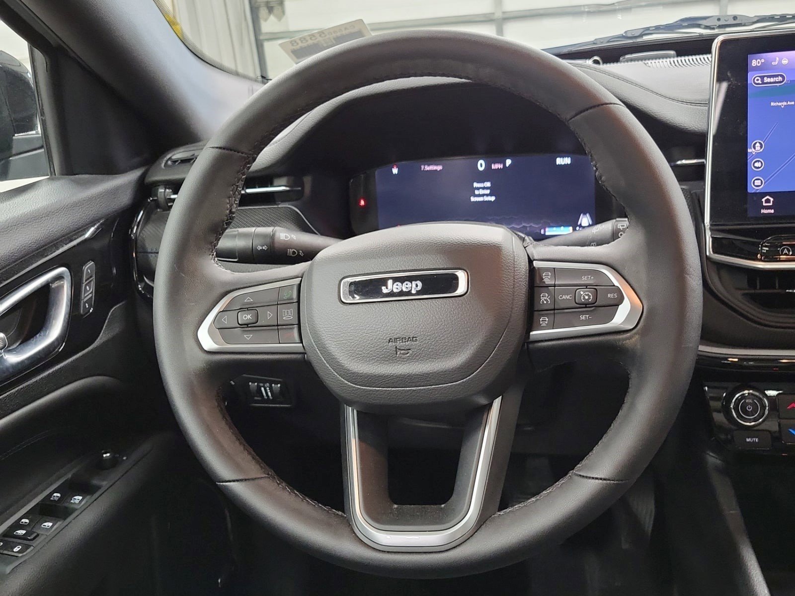 Used 2025 Jeep Compass Limited w/ High Altitude Package AWD/4WD image 9