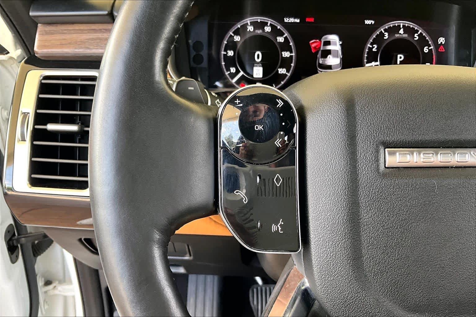 Used 2020 Land Rover Discovery HSE Luxury AWD/4WD image 22