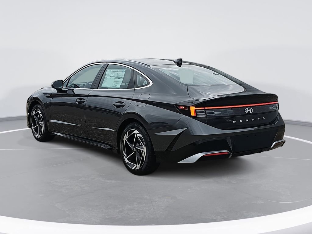 New 2026 Hyundai Sonata SEL FWD image 8