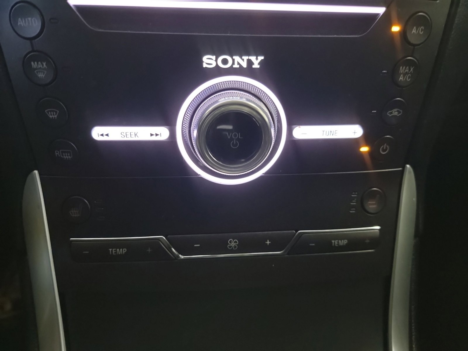Used 2018 Ford Edge Sport w/ Technology Package AWD/4WD image 21