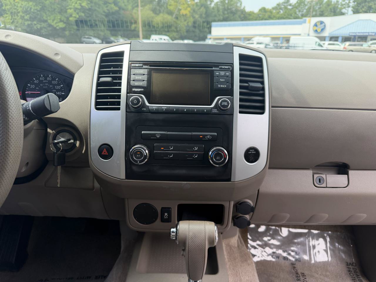 Used 2015 Nissan Frontier SV RWD image 25