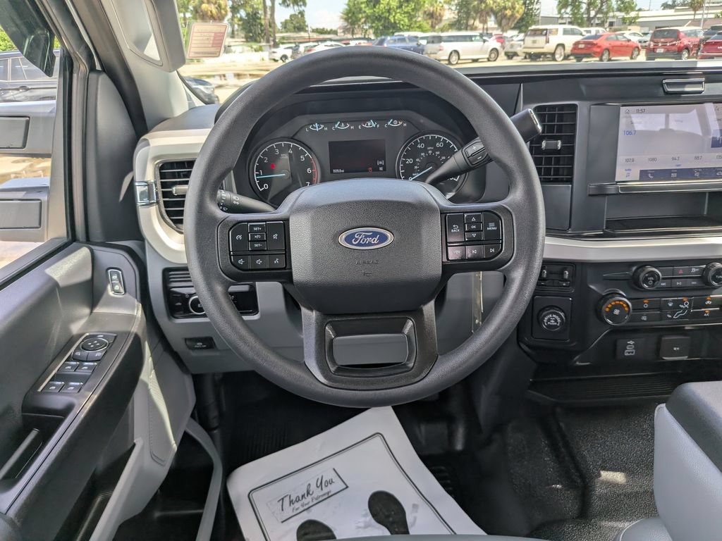 Used 2025 Ford F350 XL w/ XL Chrome Package RWD image 15