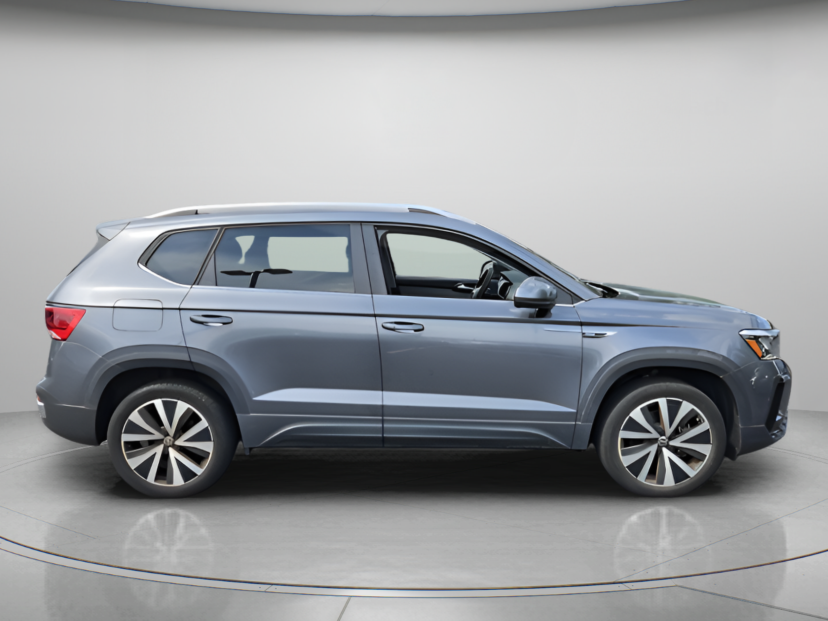 Certified 2023 Volkswagen Taos SE w/ Panoramic Sunroof Package FWD image 6