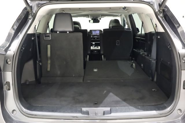 Used 2021 Toyota Highlander XLE image 36