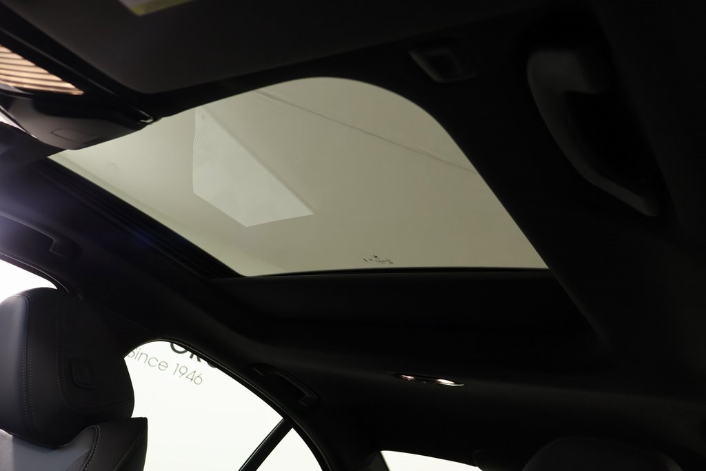 New 2026 BMW 330i xDrive Sedan w/ M Sport Package image 15