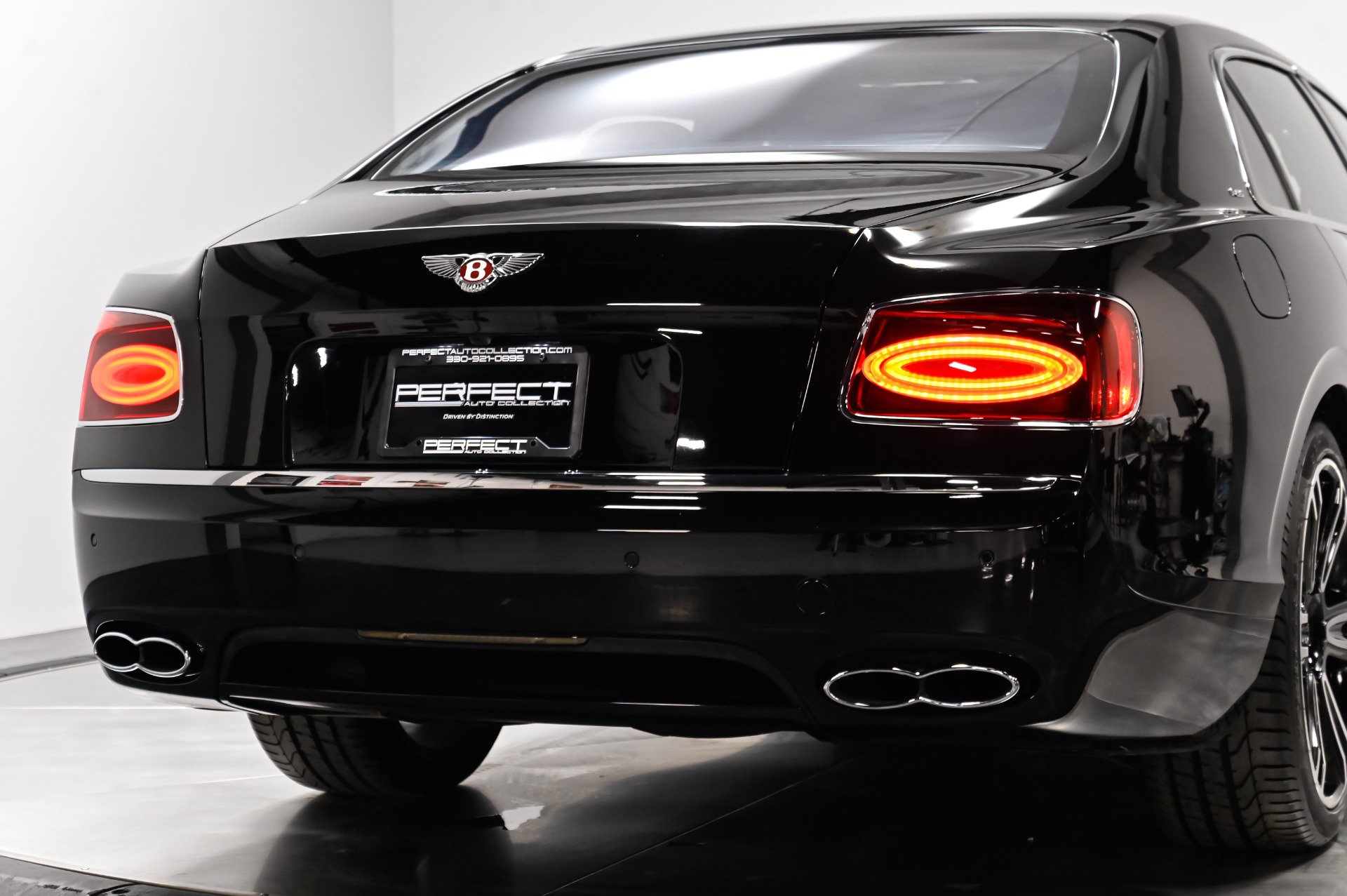 Used 2017 Bentley Flying Spur S V8 AWD/4WD image 26