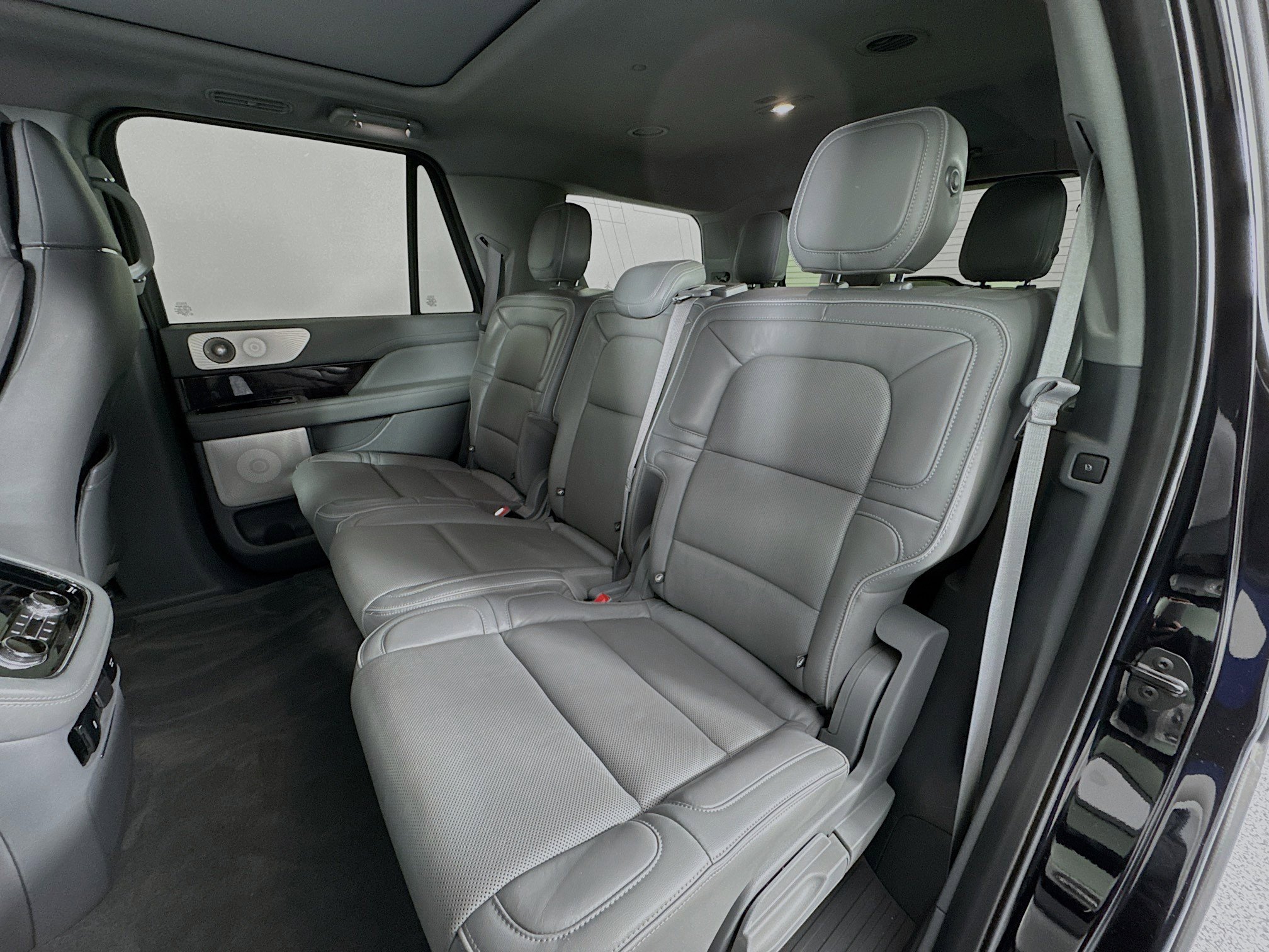 Used 2019 Lincoln Navigator Reserve w/ Cargo Package image 26