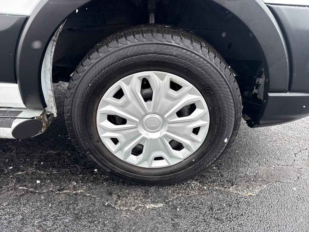 Used 2024 Ford Transit 250 Low Roof w/ Exterior Upgrade Package image 25