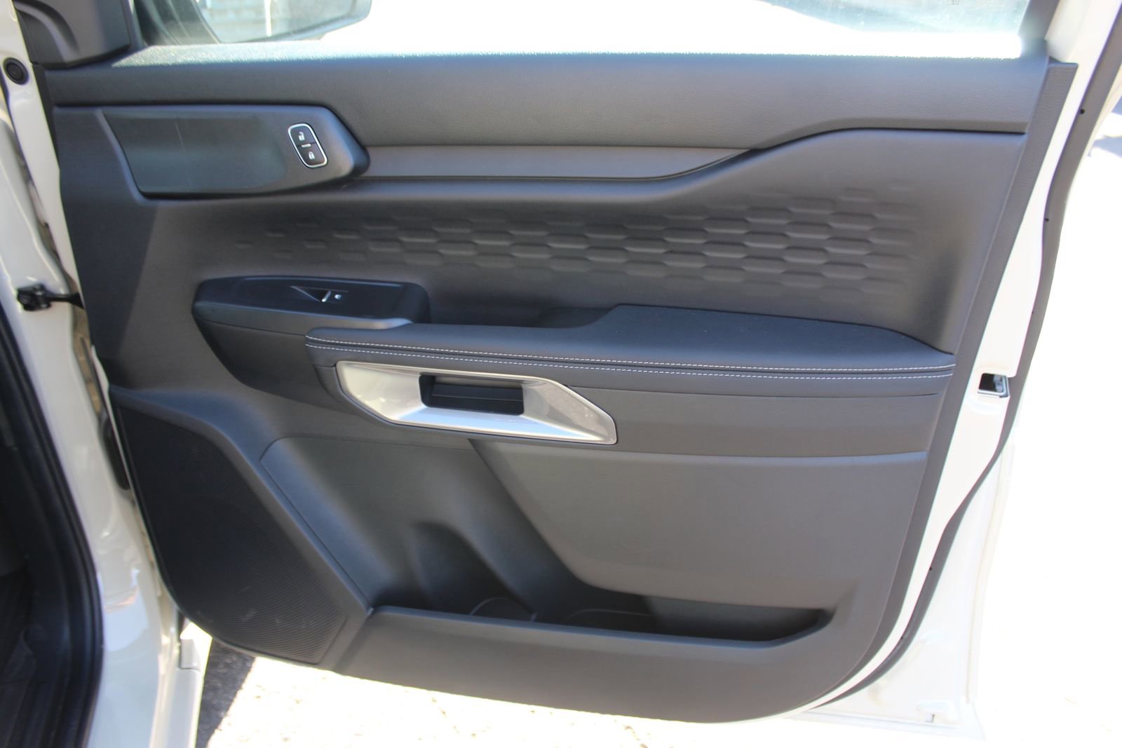 New 2025 Ford Ranger XLT w/ Equipment Group 301A High image 11