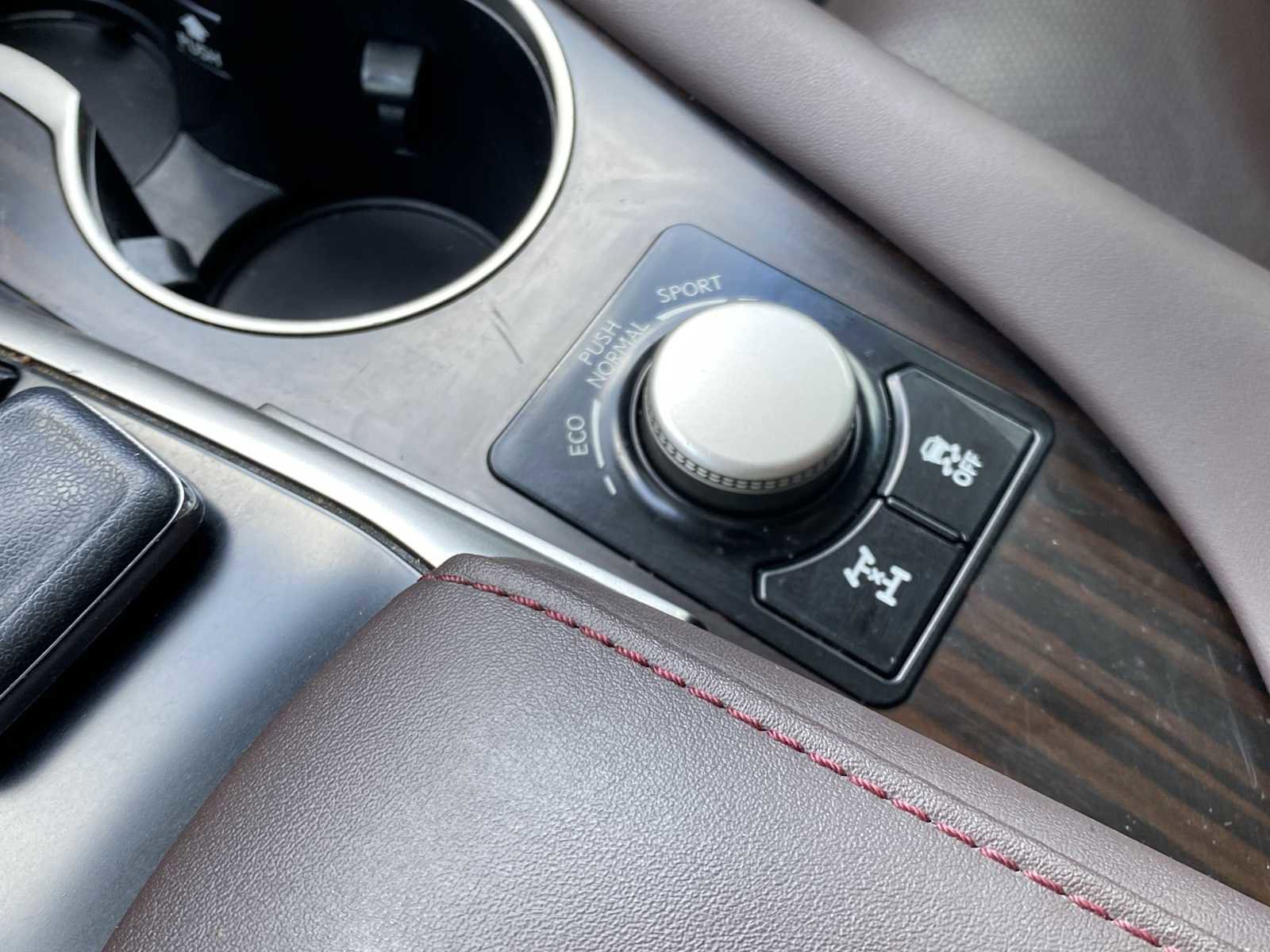 Used 2018 Lexus RX 350L AWD image 25