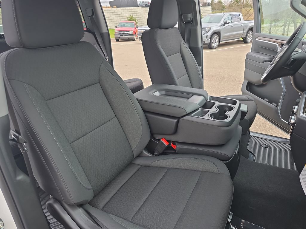 New 2026 GMC Sierra 1500 Elevation image 10