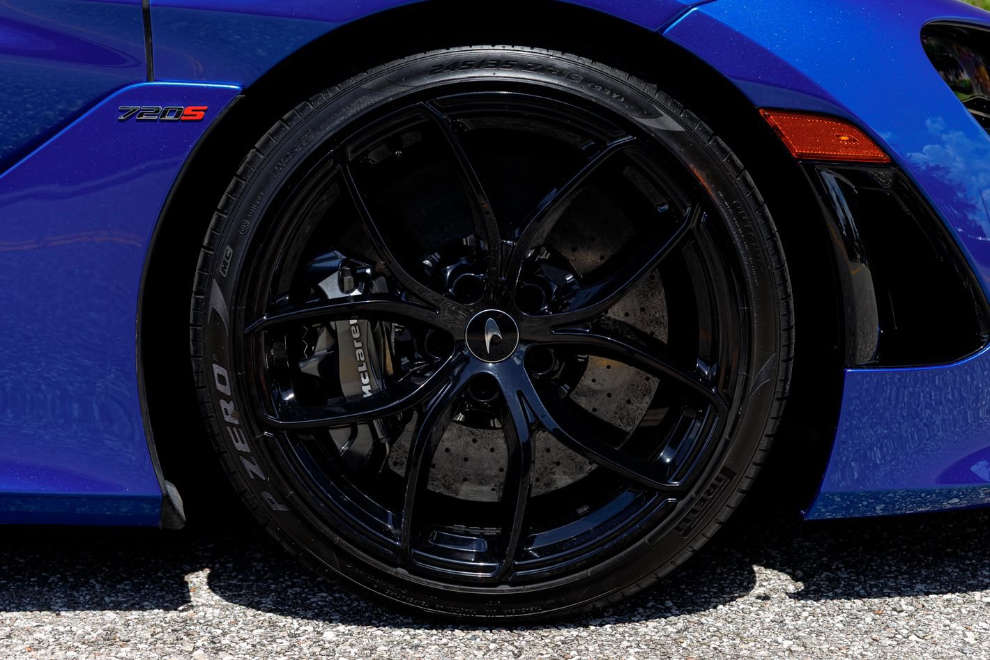 Used 2022 McLaren 720S Luxury RWD image 24