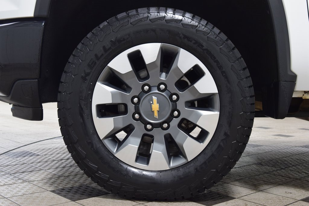 Used 2024 Chevrolet Silverado 2500 Custom w/ Custom Value Package image 30
