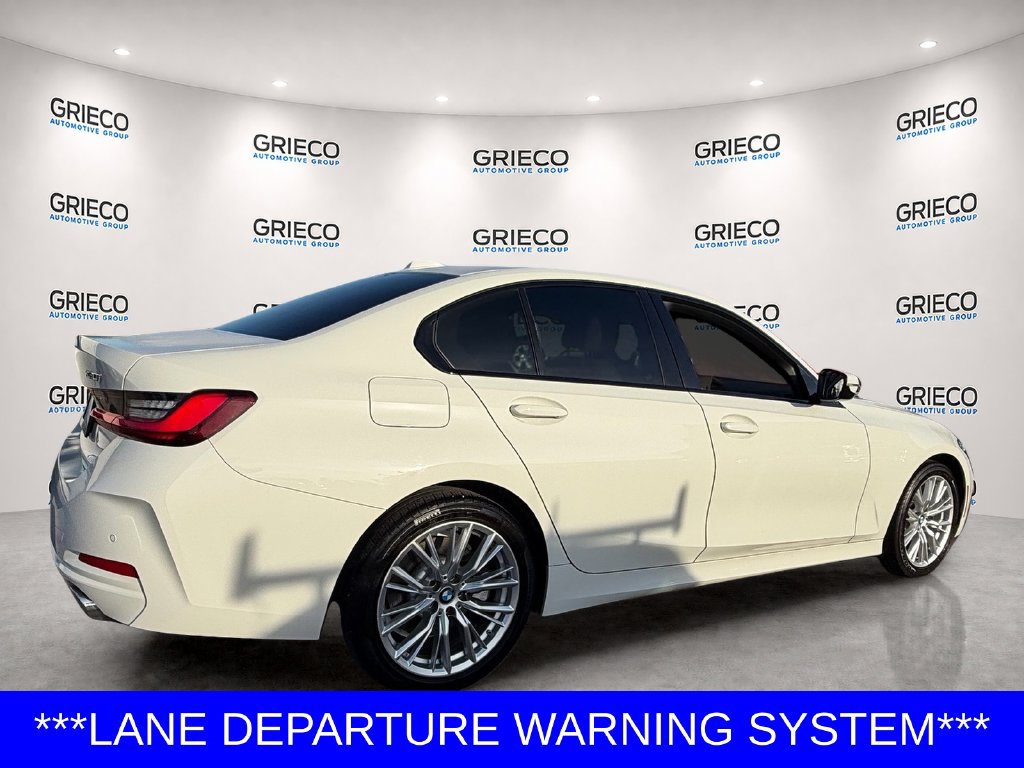 Used 2023 BMW 330i Sedan w/ Premium Package RWD image 7