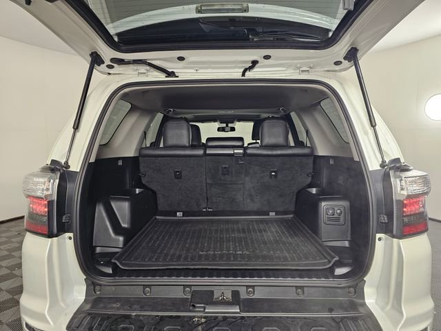 Used 2016 Toyota 4Runner Limited image 14