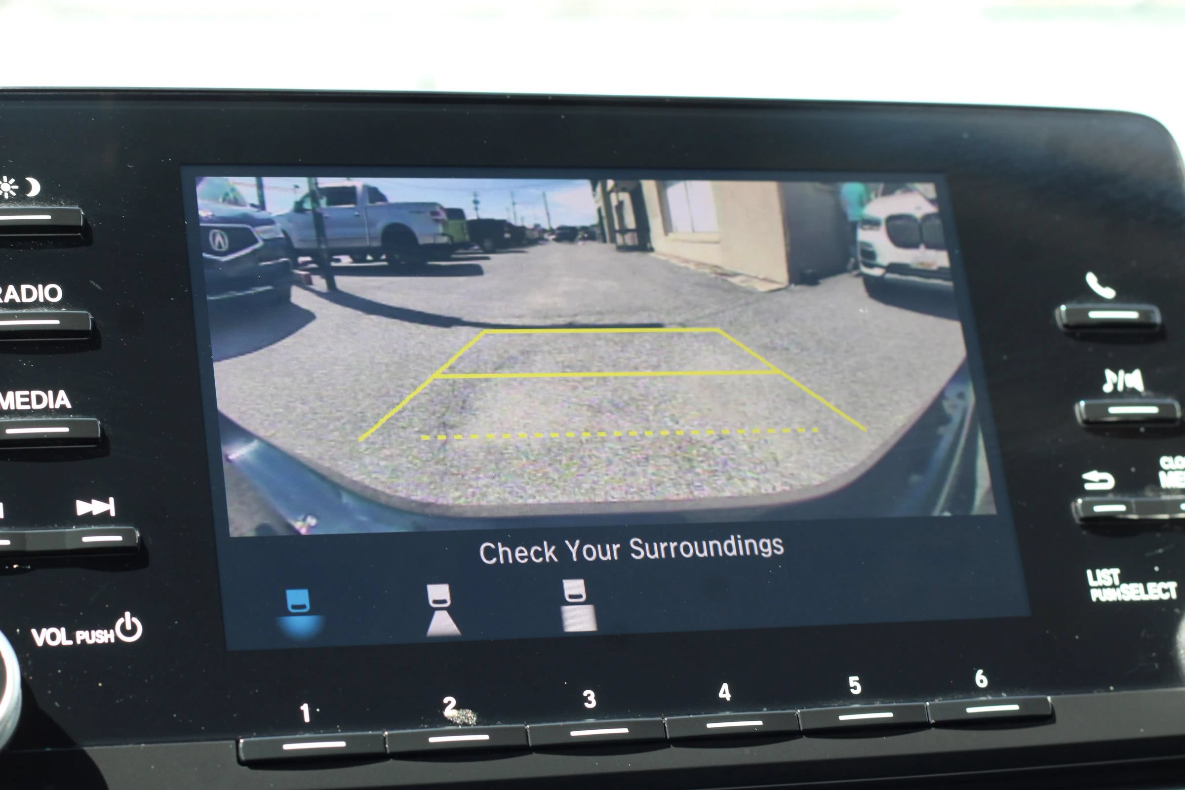 Used 2018 Honda Accord LX image 19