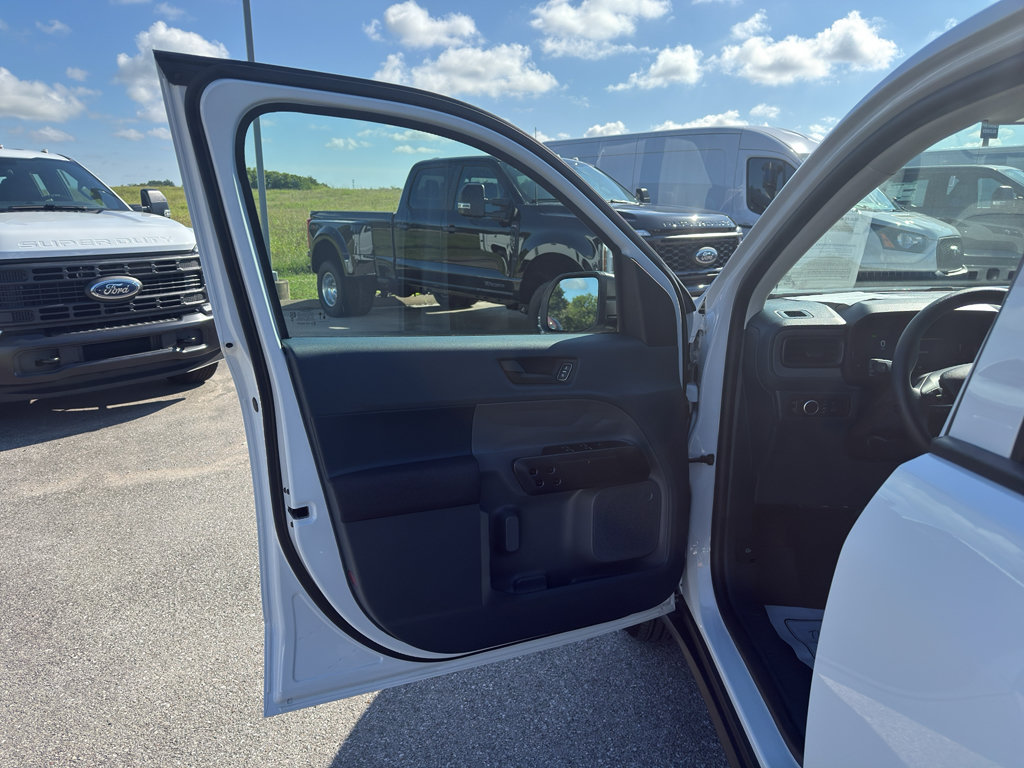 Used 2025 Ford Maverick XL FWD image 21