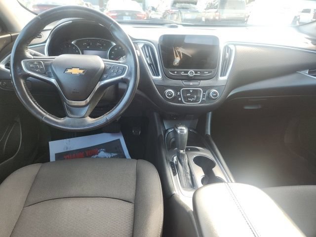 Used 2018 Chevrolet Malibu LT FWD image 7