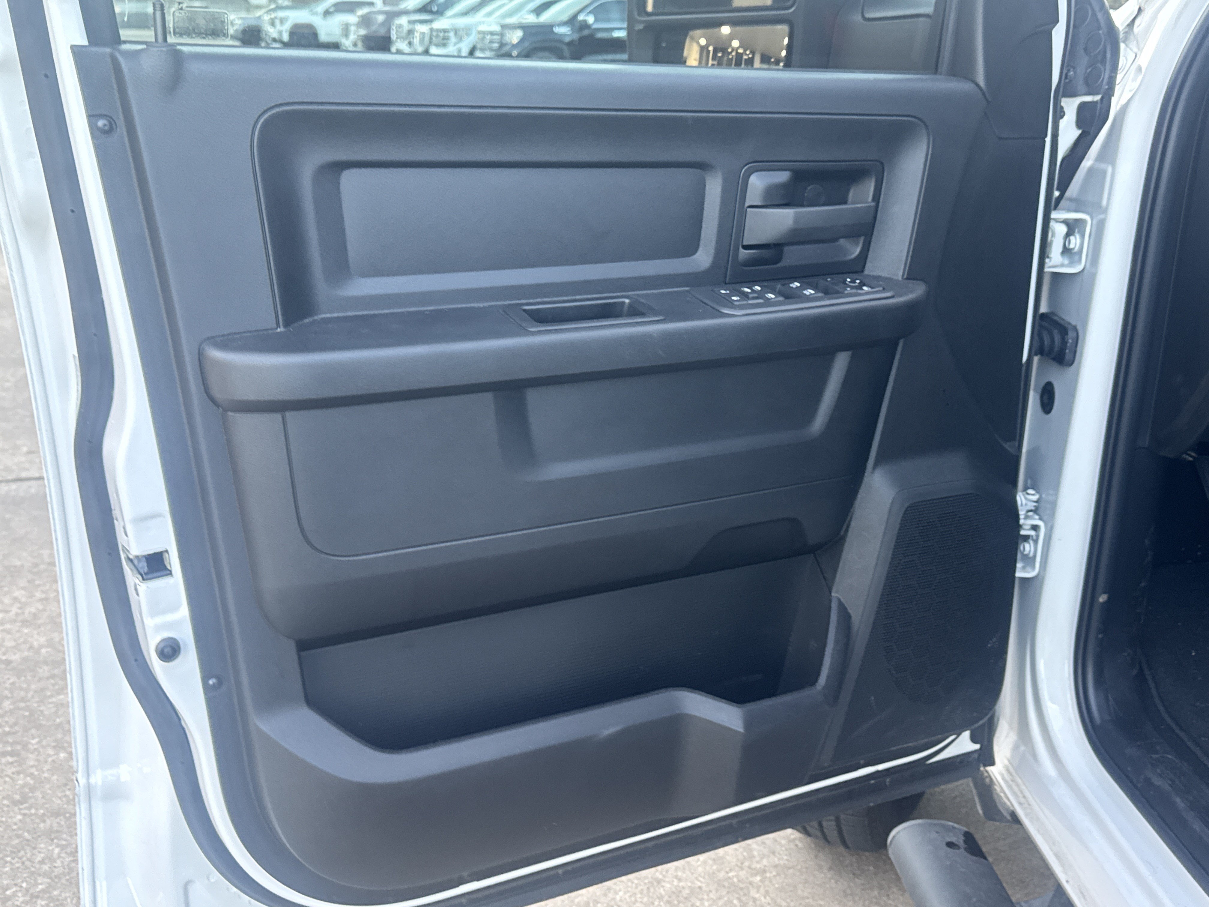 Used 2025 RAM 3500 Tradesman AWD/4WD image 3