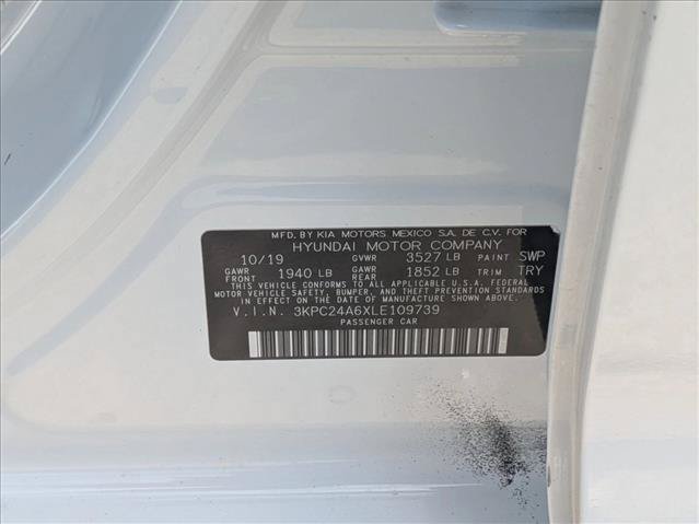 Used 2020 Hyundai Accent SE w/ Cargo Package FWD image 17