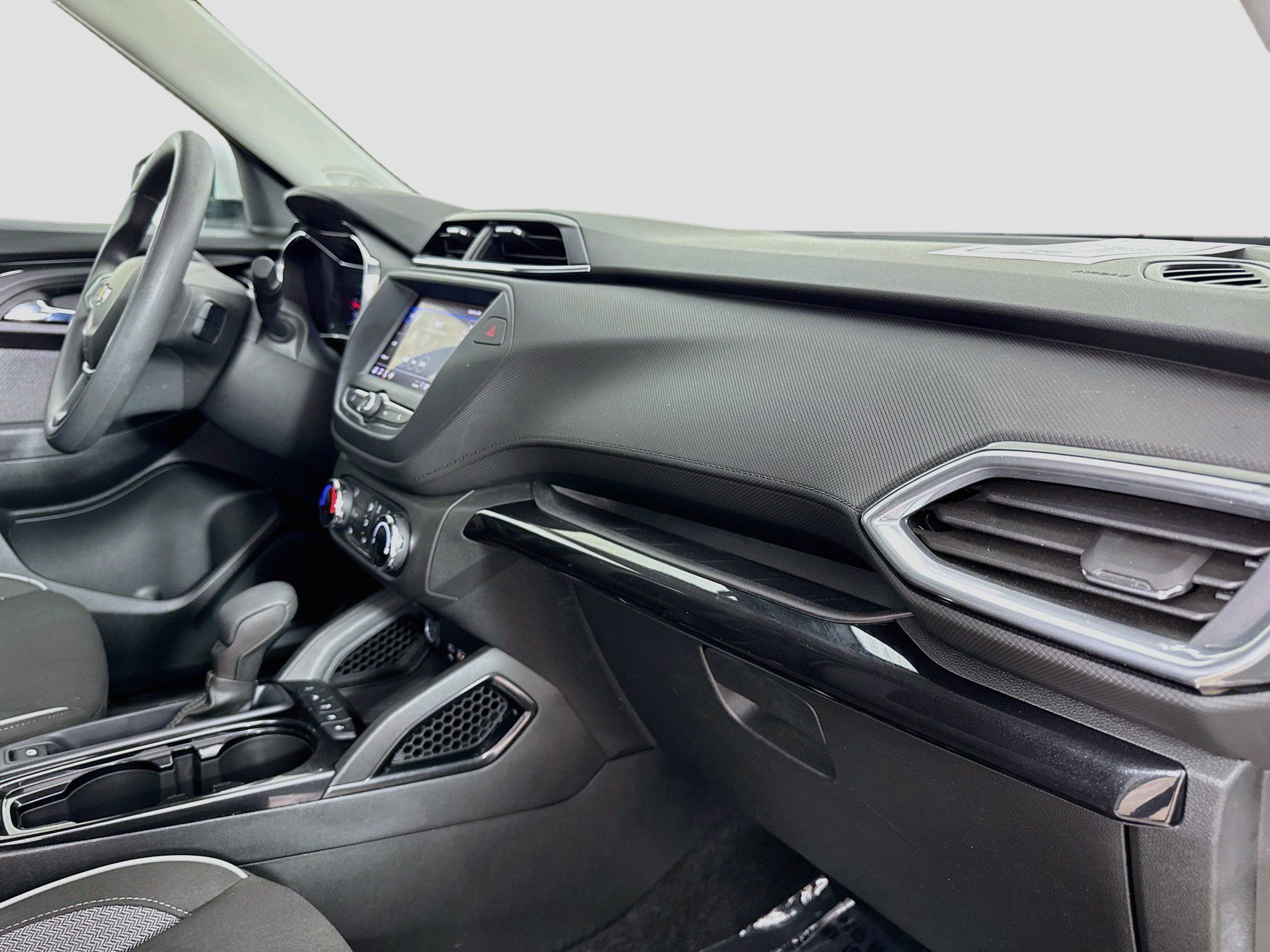 Used 2023 Chevrolet TrailBlazer LT FWD image 29