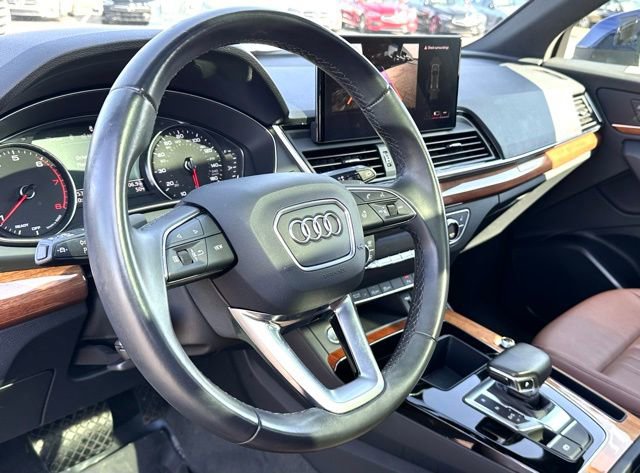 Used 2023 Audi Q5 2.0T Premium w/ Convenience Package image 15