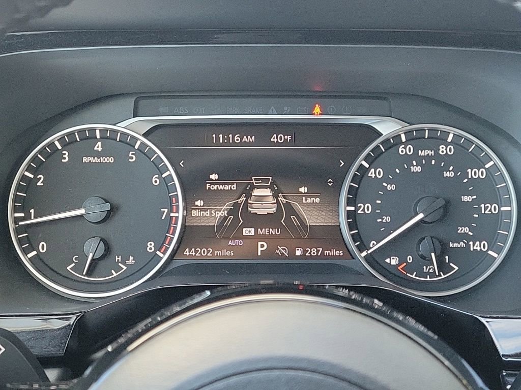 Used 2022 Nissan Pathfinder SV image 28