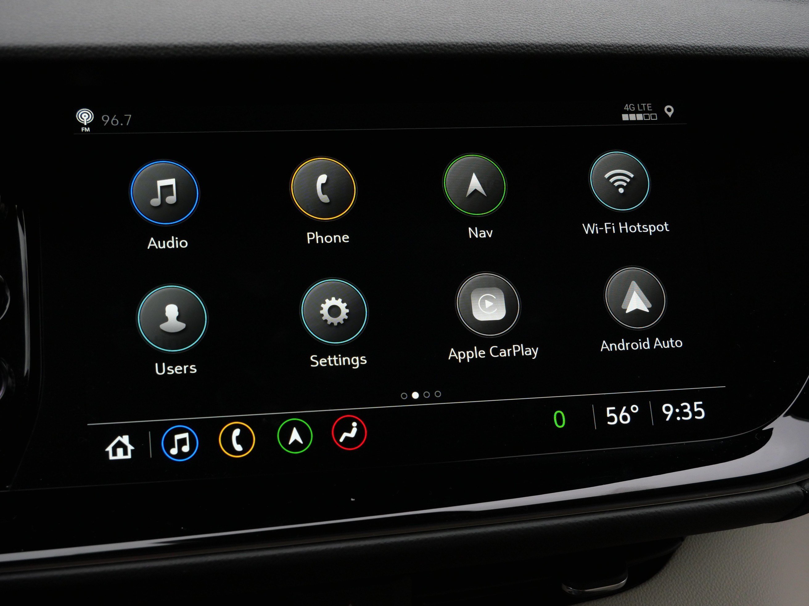 Used 2022 Buick Envision Avenir w/ Technology Package II AWD/4WD image 28