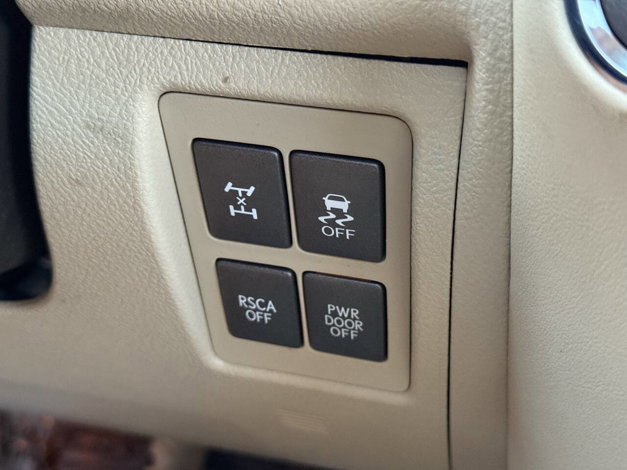 Used 2008 Lexus LX 570 4WD image 28