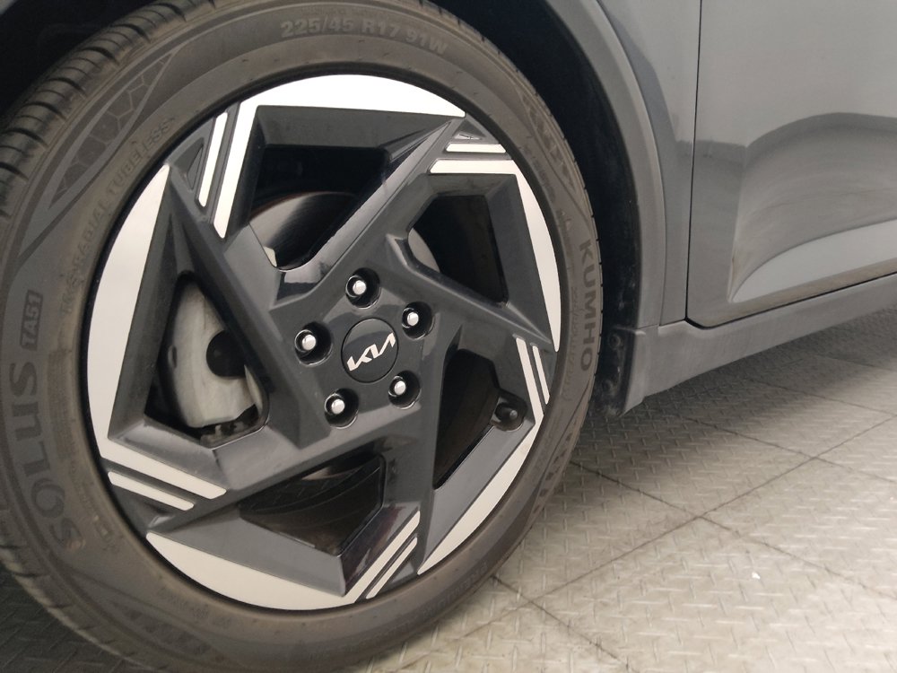 Used 2025 Kia K4 EX FWD image 31