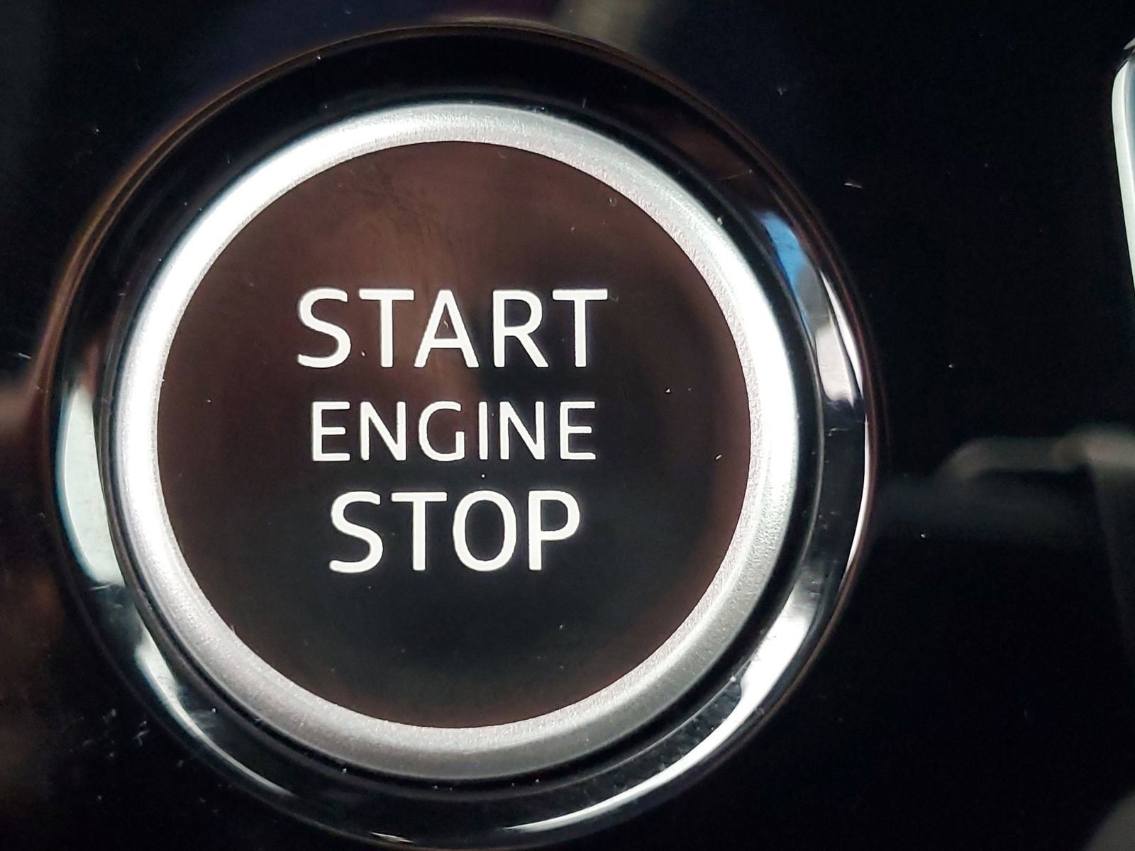 Used 2025 Audi Q5 Premium w/ Convenience Package image 31