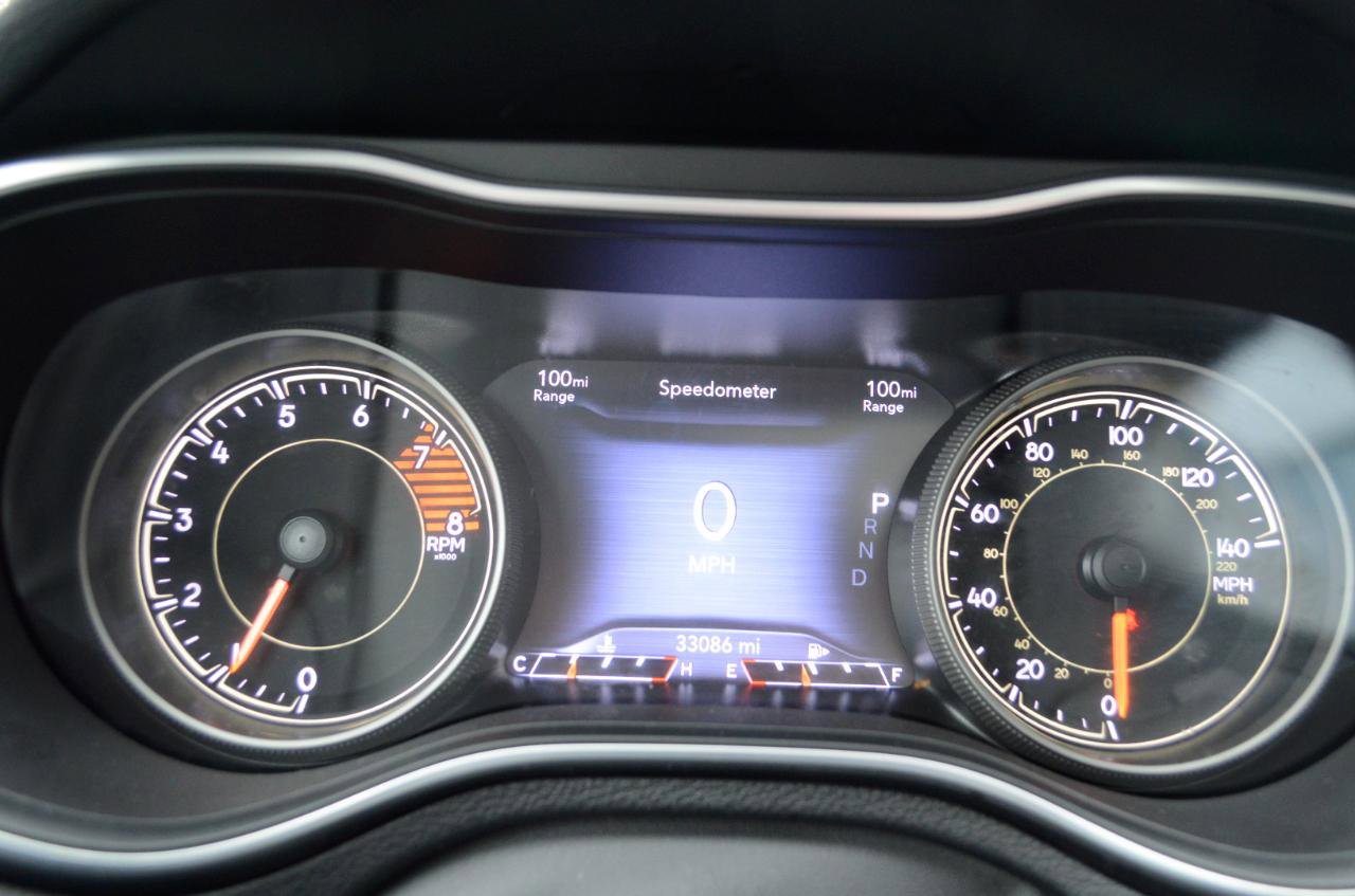 Used 2022 Jeep Cherokee Limited image 30