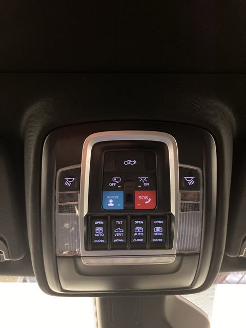 Used 2025 RAM 1500 Limited AWD/4WD image 14