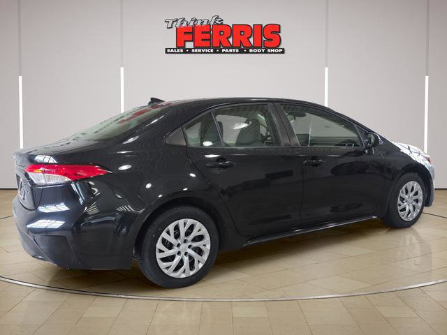 Used 2021 Toyota Corolla LE FWD image 5