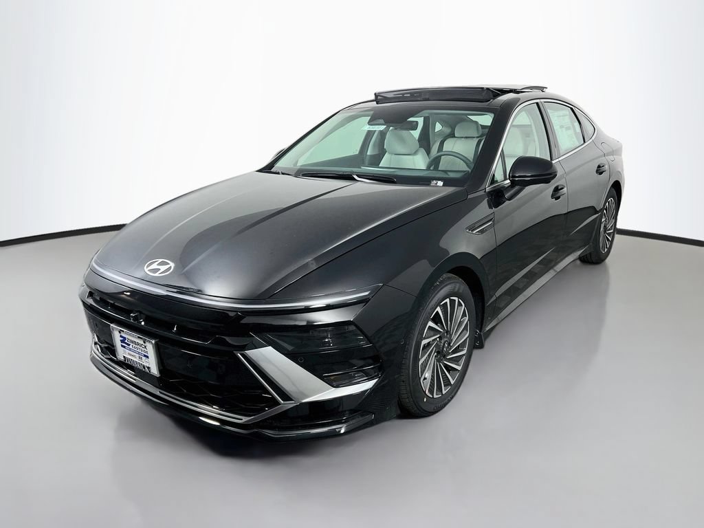 New 2026 Hyundai Sonata Limited FWD image 3