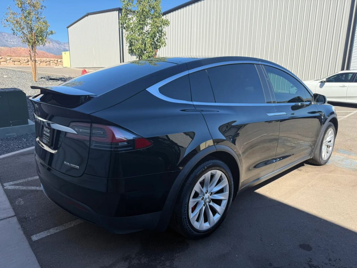 Used 2019 Tesla Model X Performance AWD/4WD image 9