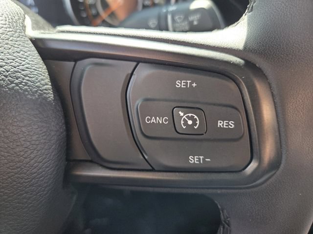 Used 2023 Jeep Gladiator Sport AWD/4WD image 22