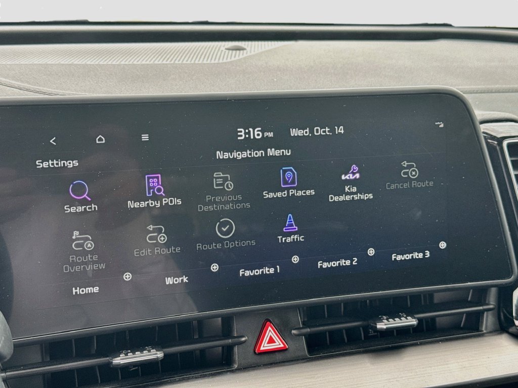 Certified 2023 Kia Sportage EX AWD/4WD image 16