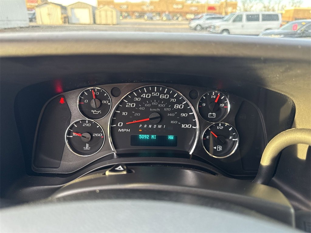 Used 2018 Chevrolet Express 3500 LT w/ LT Preferred Equipment Group image 15