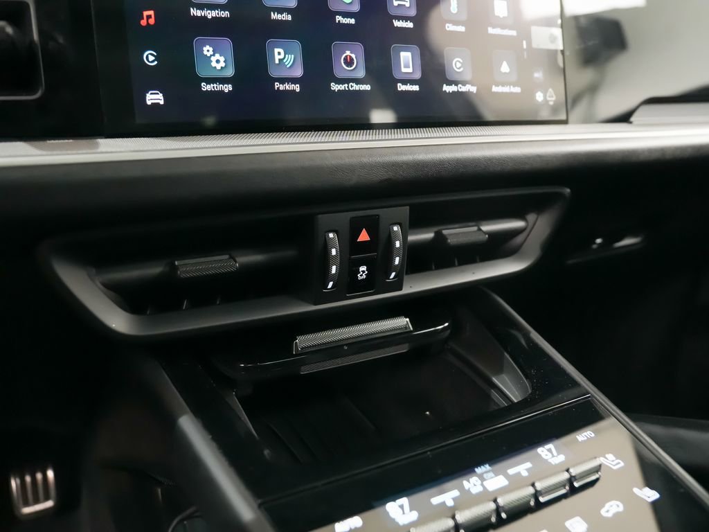 Certified 2025 Porsche Cayenne S image 32