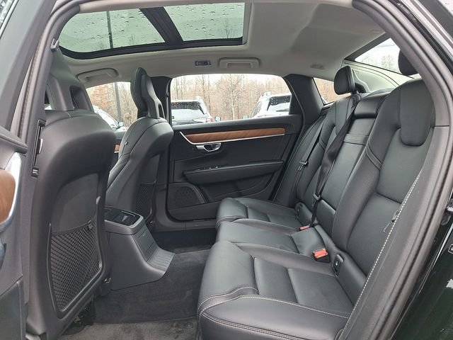 Used 2018 Volvo S90 T8 Inscription image 11