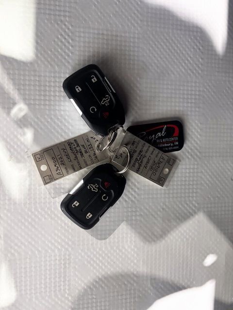 Used 2021 Chevrolet Silverado 1500 LT Trail Boss w/ Bed Protection Package image 32